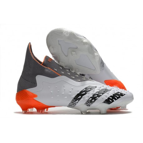 Buty piłkarskie adidas Predator Freak+ FG Biały Srebro Czerwony